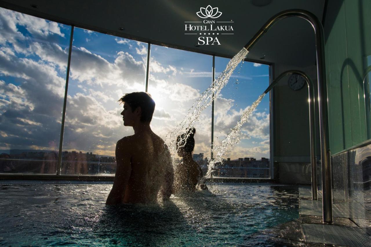 Gran Hotel Lakua Vitoria-Gasteiz Kültér fotó Spa at Hotel Lacua
