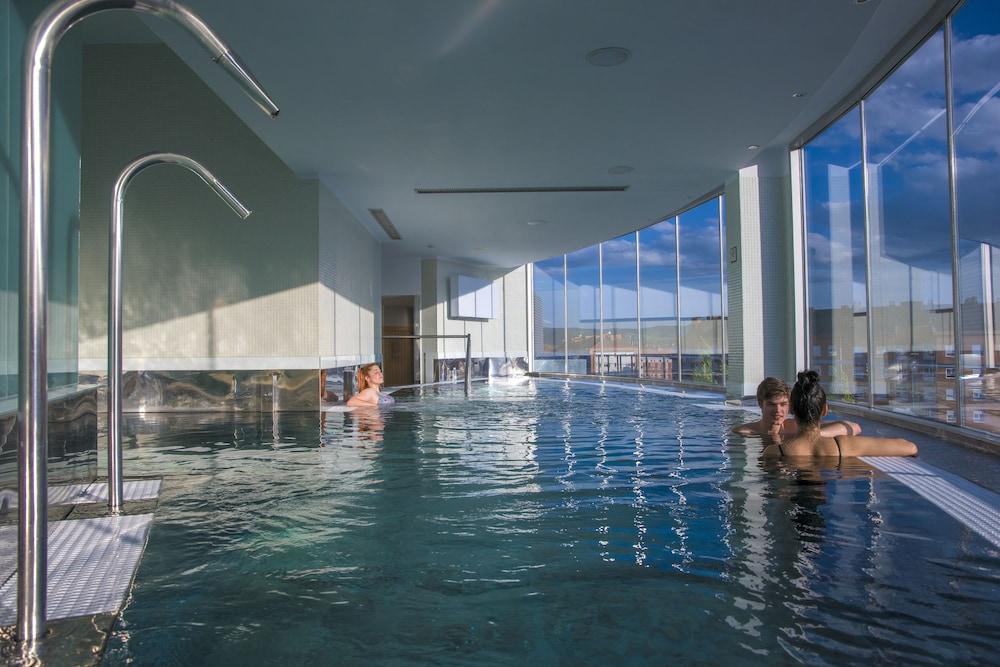 Gran Hotel Lakua Vitoria-Gasteiz Kültér fotó The spa at The Landmark
